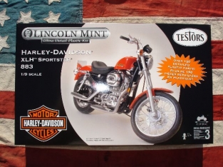 TT7203  Harley-Davidson XLH Sportster 883 motor 1:9 Testors